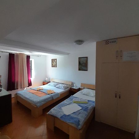 Apartments Kovacevic Petrovac Oda fotoğraf
